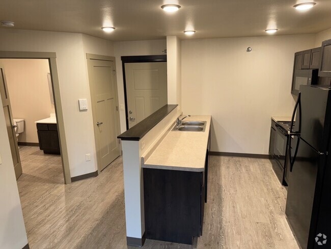 Building Photo - 922 Charles St Rental