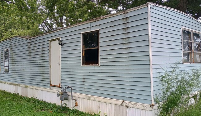 Photo - 620 E Clark St Unidad Lot 20