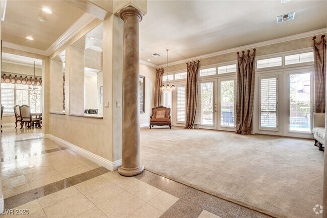 Building Photo - 204 Valiente St Rental