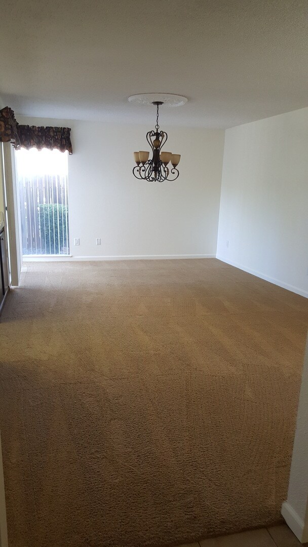 South Natomas One Story Great Location 4 b... Rental House Rental in