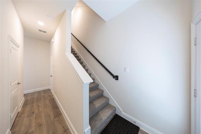 Photo - 1530 Lake District Dr