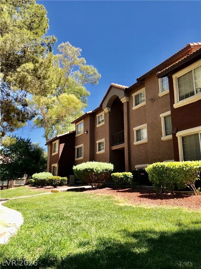 Building Photo - 2750 S Durango Dr Unit 1127