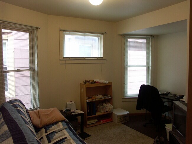 Photo - Broom &amp; Wash, LLC 8NB Unit Apt. #2