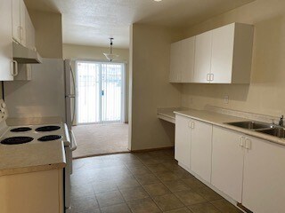 9019-9086 86 St