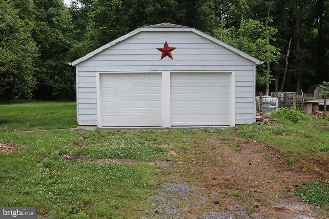 Photo - 111 Williamsville Rd