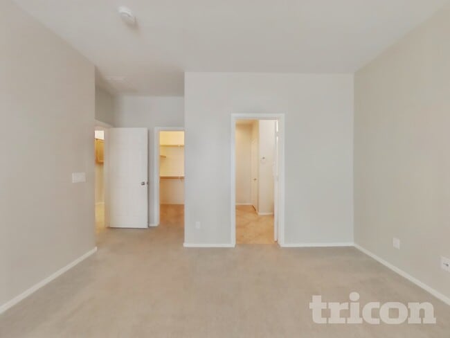 Photo - 42237 W Lunar St