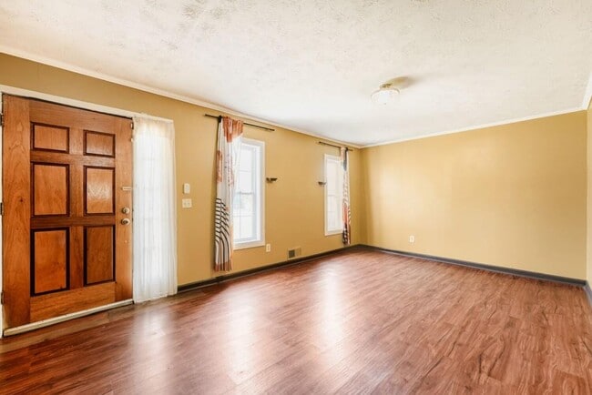 Photo - 3160 Kipling Dr