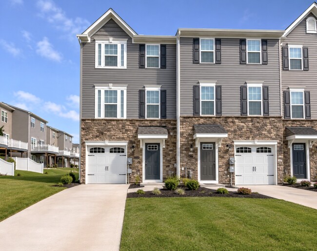 Photo - 134 Pinnacle Pl