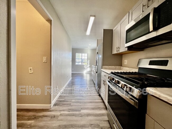 Photo - 118 Cedar Ave