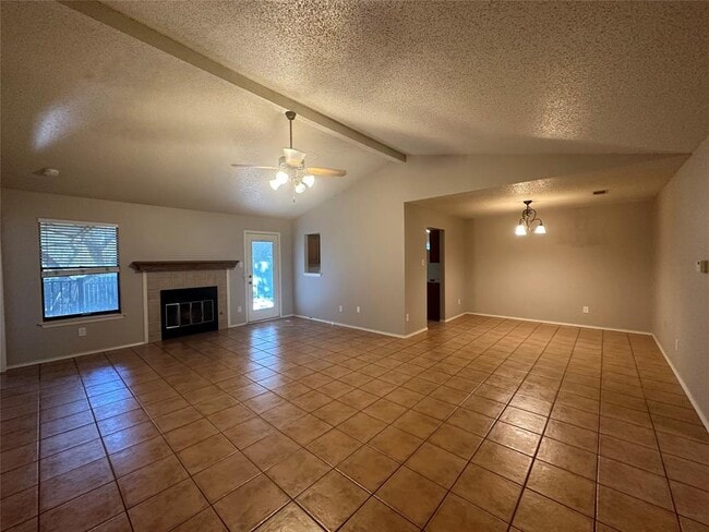 Photo - 6811 Luckenbach Ln