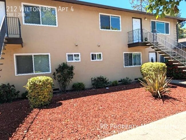 212 Wilton Dr Unit 4