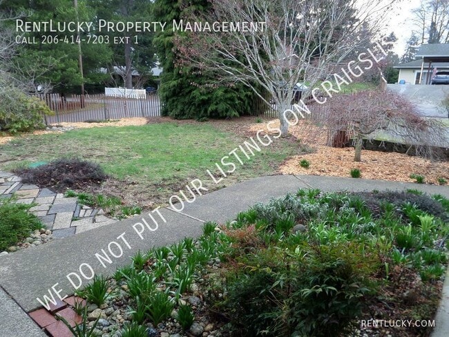 Photo - 20703 1st Pl S