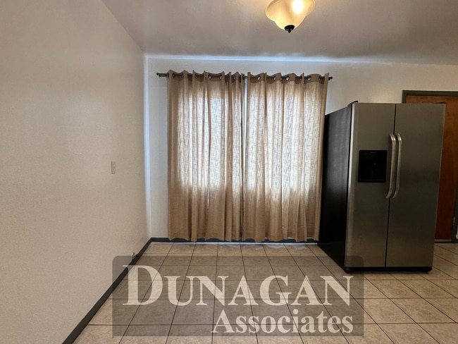 Photo - Spacious Pet Friendly, 3 bed/1 bath with Den.