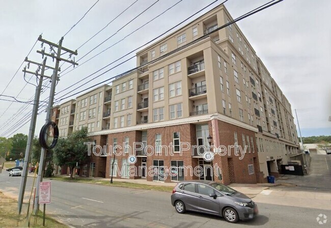 Building Photo - 1315 East Blvd Unit #427 Rental