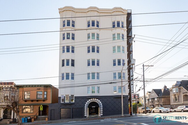 Building Photo - Pacific Heights: Super Sunny & Fully Furni... Unit 2999 California St. #46 Rental