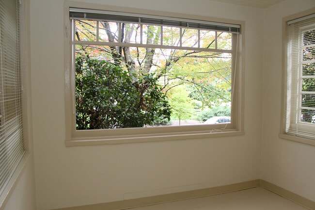 Photo - 1624 NE Tillamook St Unit 05