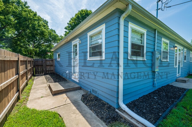 1847 Richmond N
