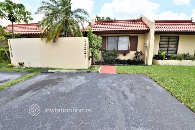 Building Photo - 11221 SW 117th Ct