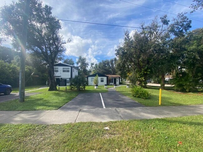 Photo - Edgewood Apartments LLC