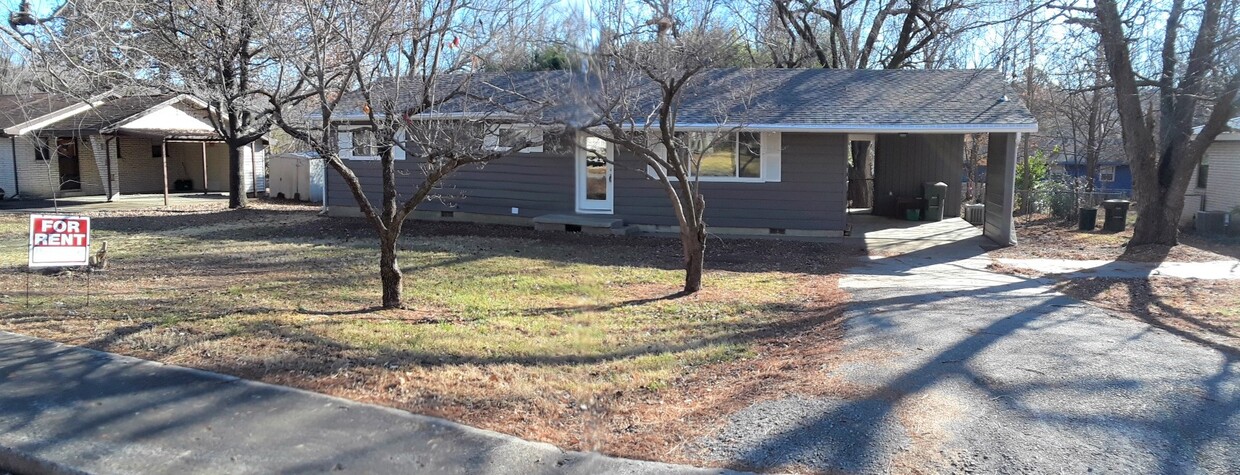 Fabulous House for Rent - 2339 W. Holly (Fayetteville, AR)