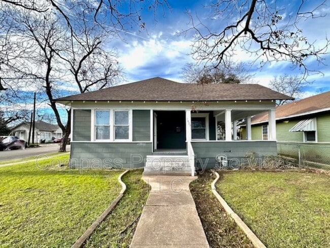 Building Photo - 1827 Proctor Ave Unit 1827A Proctor