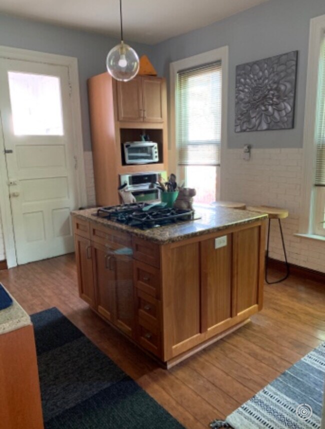 Photo - 1754 N Astor St