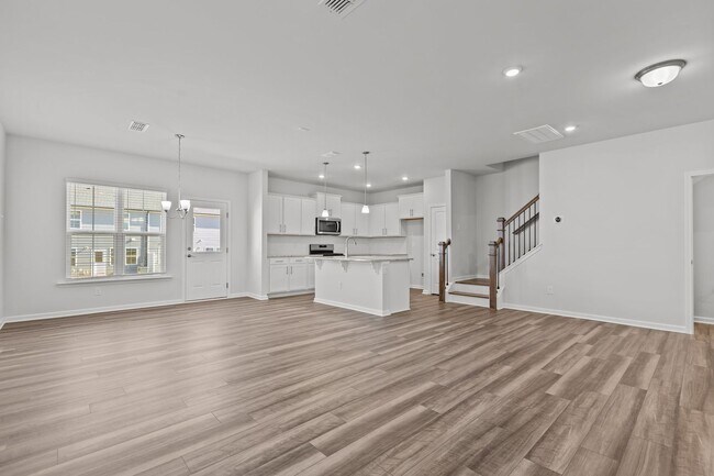 Photo - Gorgeous New Construction! Updated Kitche... Casa