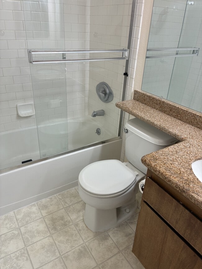 Photo - 39199 Guardino Dr