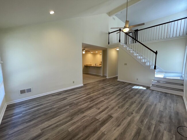 Photo - Spacious 2 Bedroom 1.5 Bath East End Duplex House