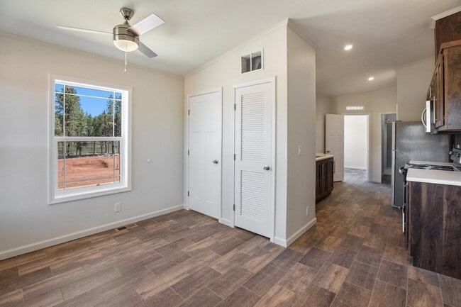 Photo - Woodland Park Townhome!
