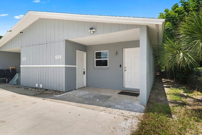 Photo - 5454-5456 8th Ave Fort Myers Unit 5454 8th Ave
