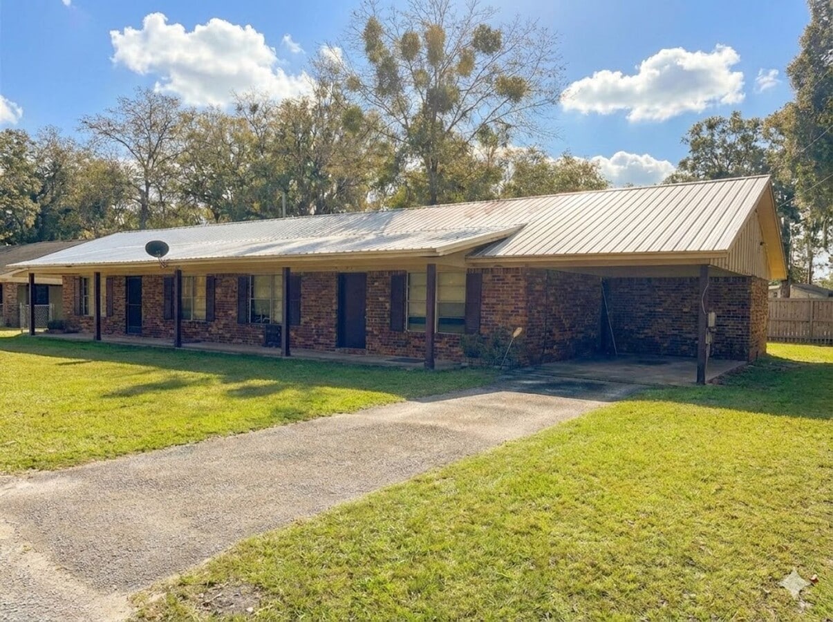 Photo - 995 Live Oak Dr Unit D