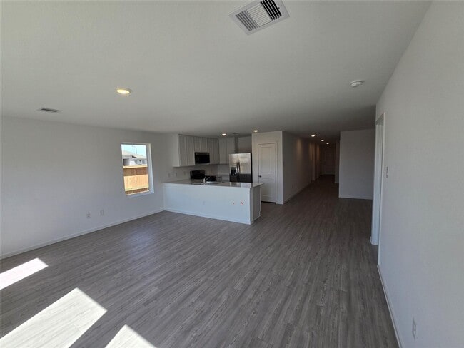 Building Photo - 5211 Red Drum Dr