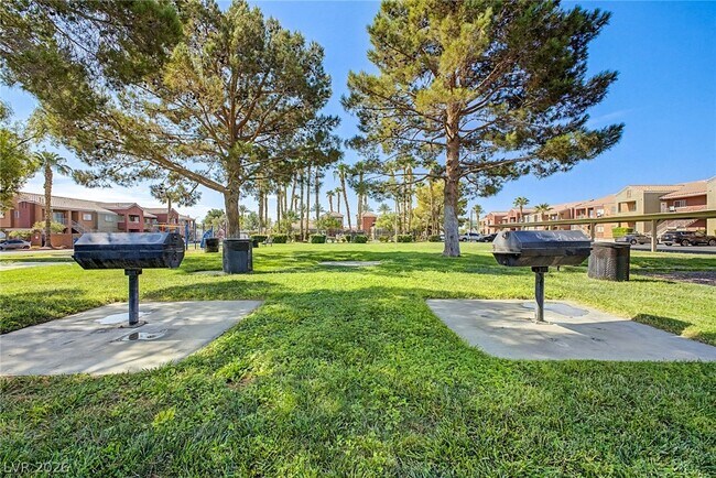 Photo - 4730 E Craig Rd Unit 2096