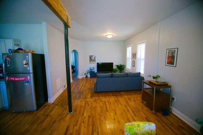Photo - 226 Kenilworth St Unit 2