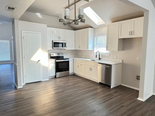 Photo - 714 W Colony Dr