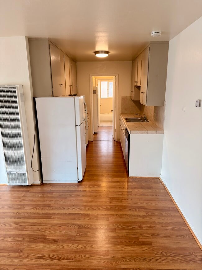 Photo - 1034 W Iowa Ave Unit Sunnyvale apartment