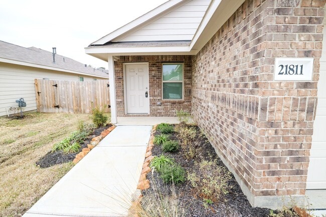 Photo - 21811 Hickory Spgs Ct