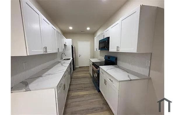 Building Photo - 5909 Cates Ave Rental