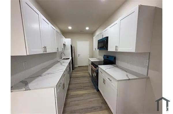 Building Photo - 5909 Cates Ave Rental