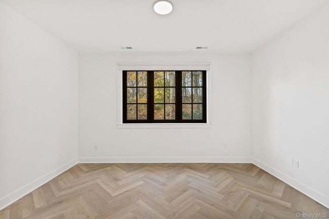 Photo - 100 E Putnam Ave Unit 304