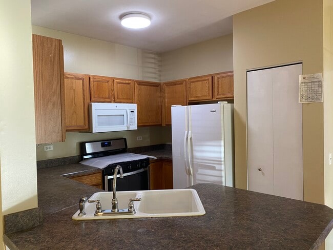Photo - 3275 Stratford Ct
