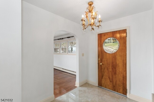 Photo - 145 Highview Terrace