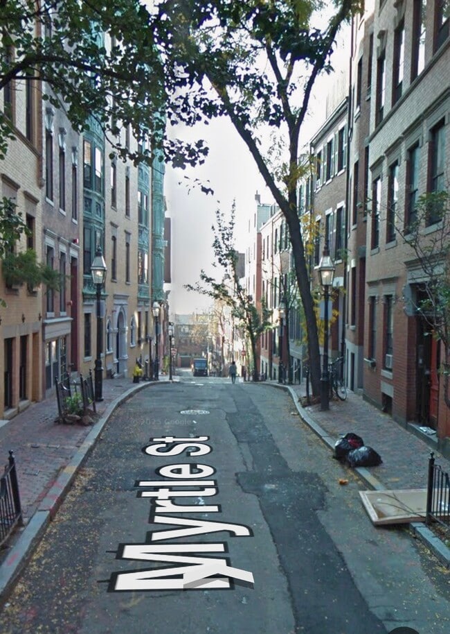 Building Photo - 68 Myrtle St Unit 3