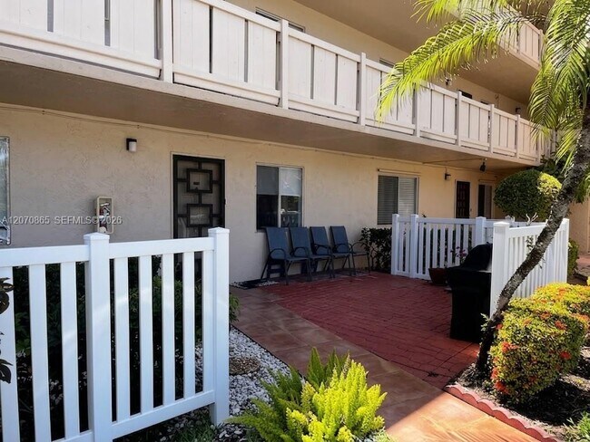 6936 Huntington Ln Unit 103