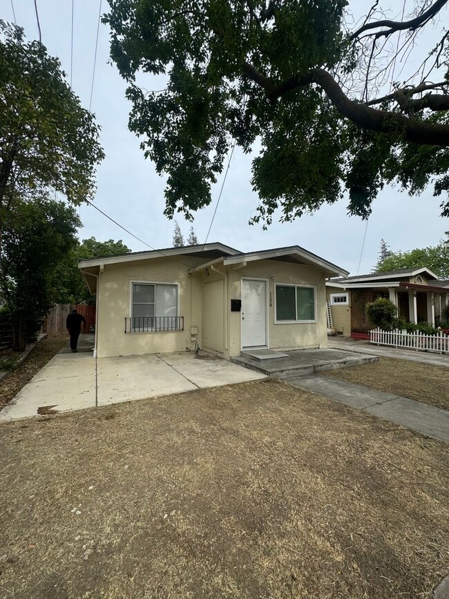 TAKE A LOOK AT THIS LOVELY HOME! - TAKE A LOOK AT THIS LOVELY HOME!