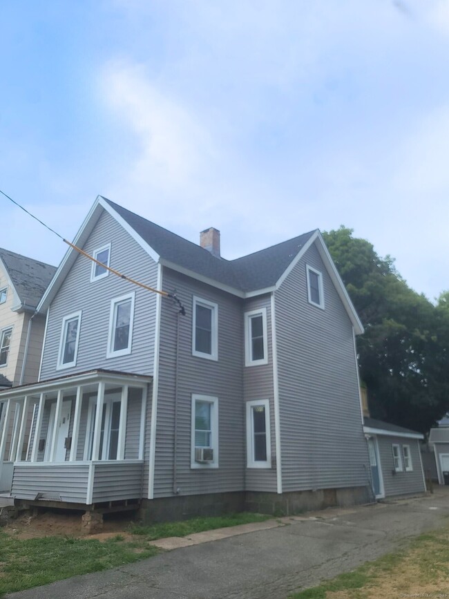 Photo - 131 Gilbert St Apartment Unit 1