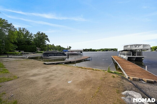 Photo - 8315 Hilton Rd