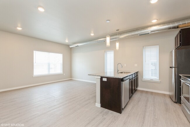Photo - Villas at The Hub | Modern 3 Bedroom Townh...
