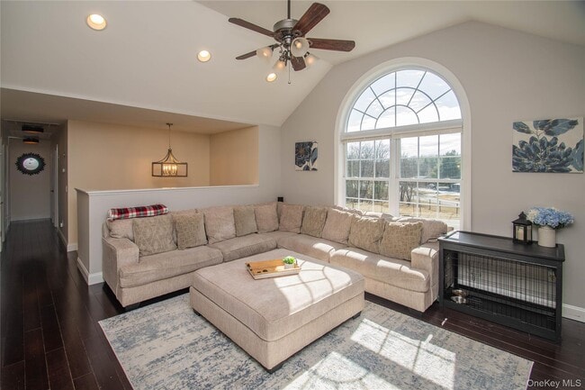 Photo - 3 Shoddy Hollow Rd